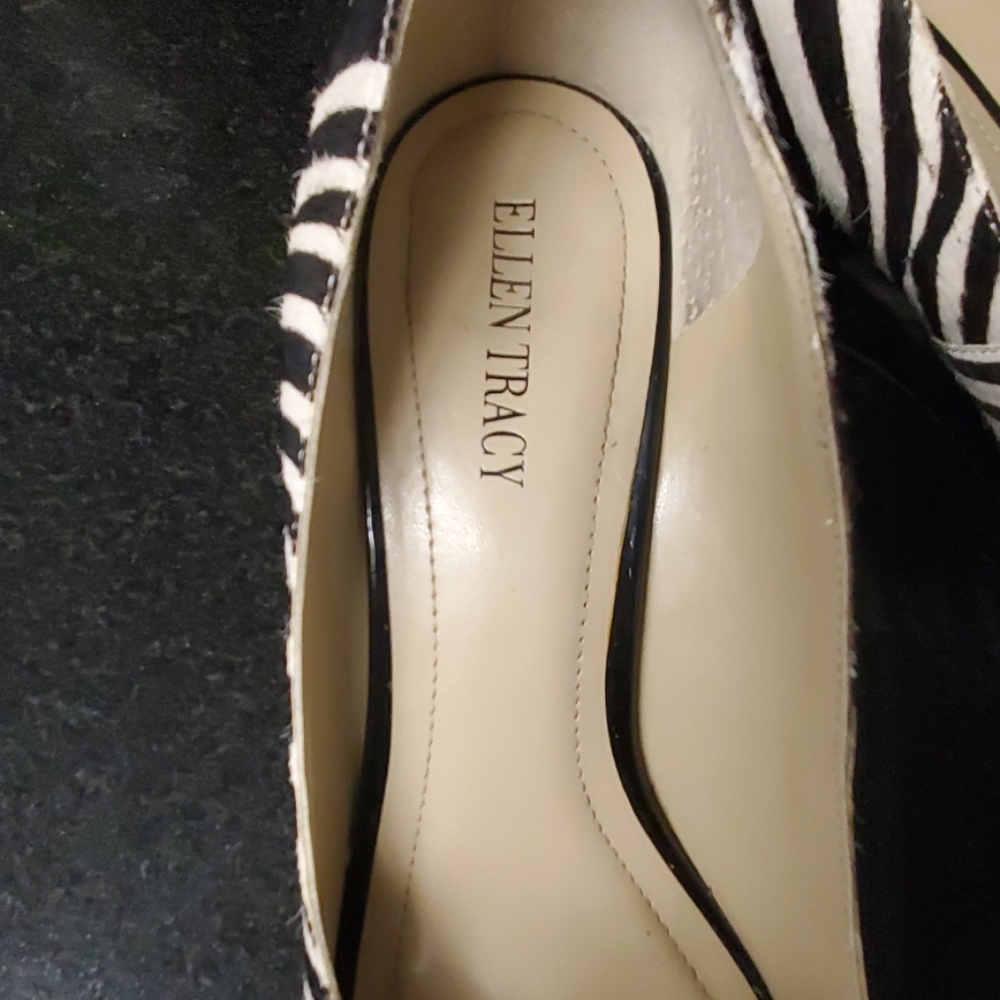 Zebra Print Cow Hair Shoes - Picture 3 of 8